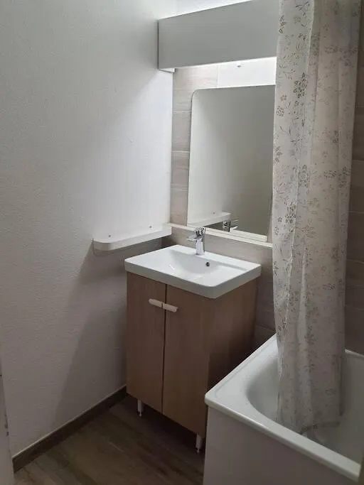 Apartment Joli T2 Au Pied Des Pistes, Parking Couvert, Wifi La Mongie